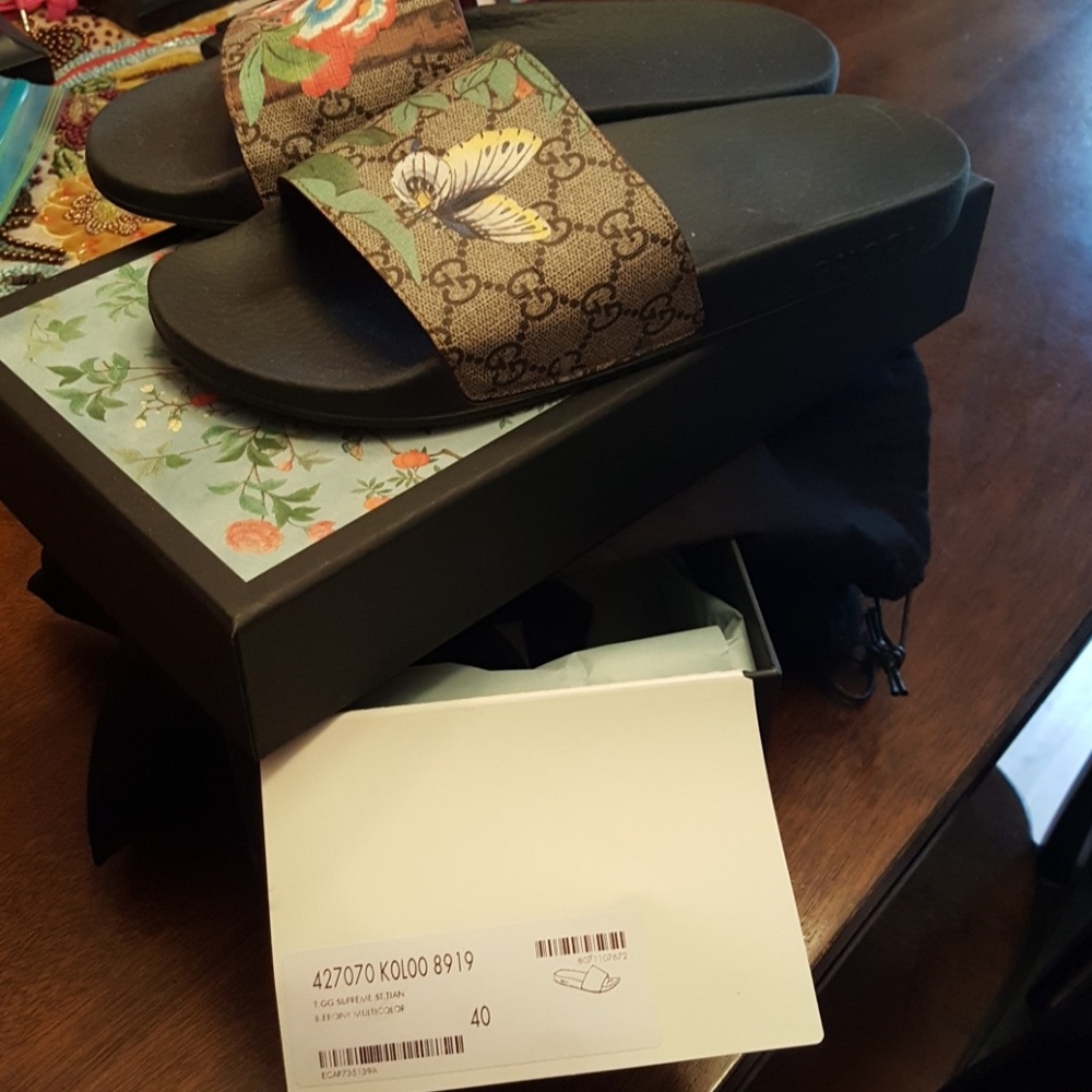 Authentic Gucci Tian slides